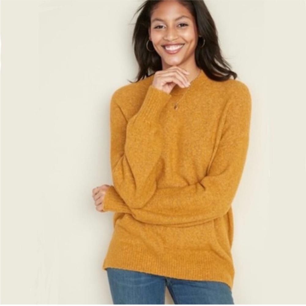 Women's Old Navy Wool Blend Crewneck Sweater in Mustard Yellow
